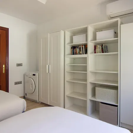 Rentalsevilla Doctor Barraquer 公寓 *